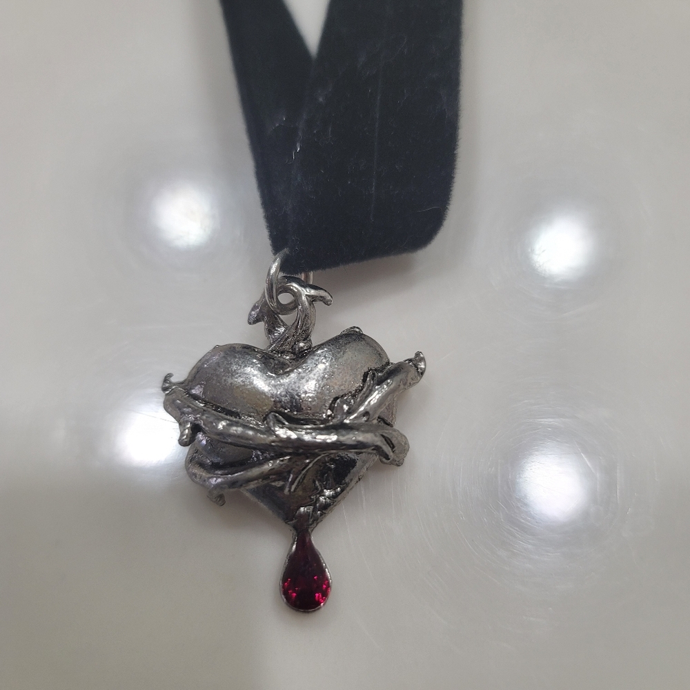 2 chocker necklaces from hottopic